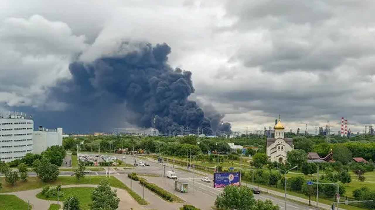 Foto - Dünyanın diğer ucunda neler oluyor? 1800 güdümlü bombayla vurdular!