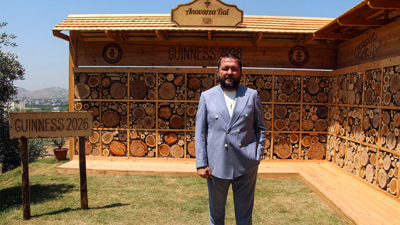 Foto - Dünyanın en büyük arı oteli! Guinness rekoru Türkiye’ye geldi