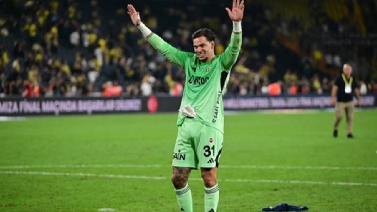 Dünyanın en iyi 15 kalecisi belli oldu! Süper Lig'den 1 isim listeye girdi!