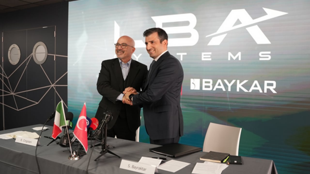 Foto - Dünyanın gözü orada olacak: Baykar ve Leonardo'dan Stratejik İş Birliği: KIZILELMA Farnborough'da...