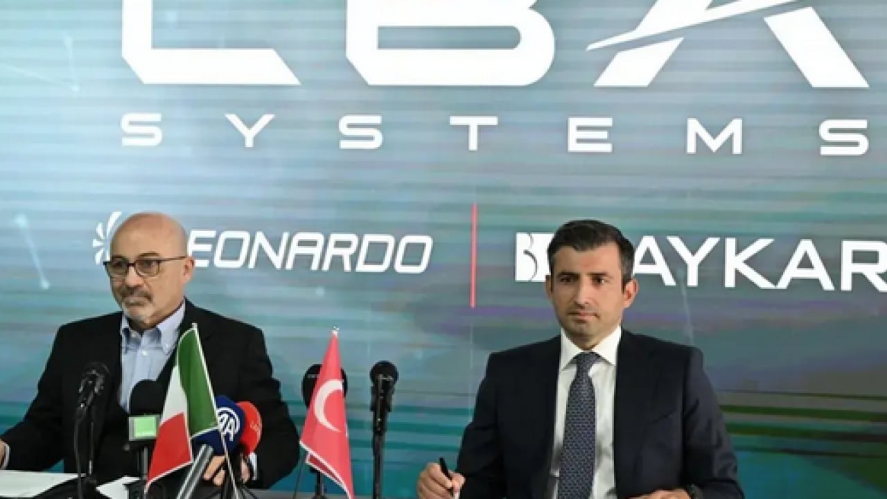 Foto - Dünyanın gözü orada olacak: Baykar ve Leonardo'dan Stratejik İş Birliği: KIZILELMA Farnborough'da...