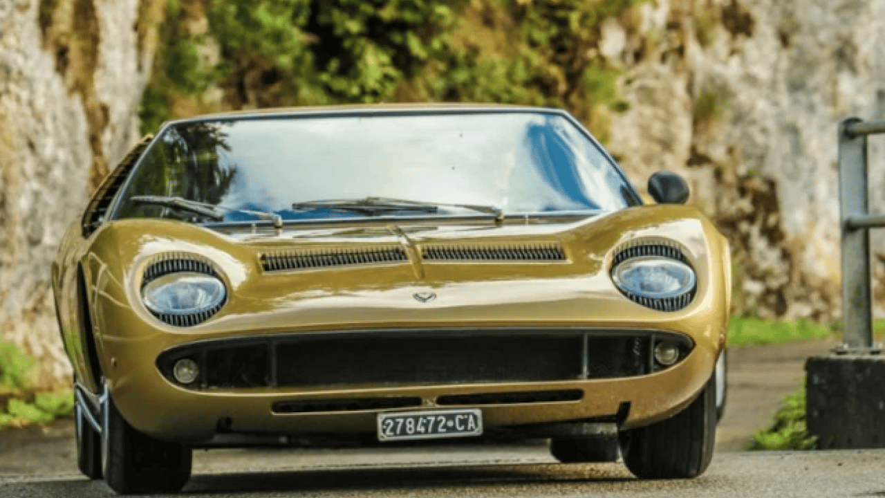 Foto - Dünyanın ilk süper otomobili 60 yaşında! Kendisinden sonra gelenlere ilham oldu!