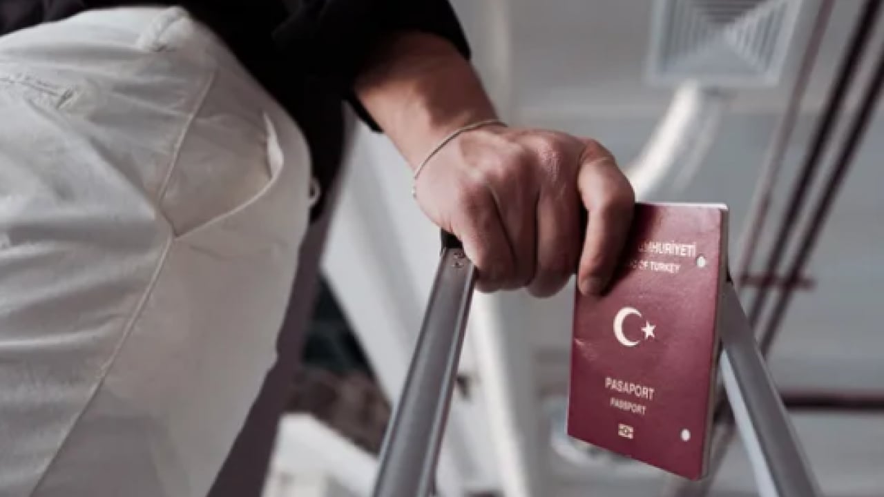 Foto - Dünyanın neresine giderseniz gidin... Havalimanları ve uçaklar neden hep soğuk olur?