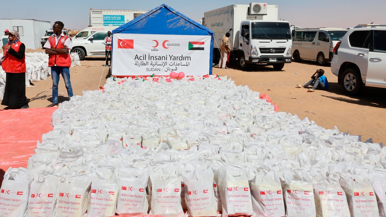 Foto - Dünyanın şefkat eli Türk Kızılay’dan Sudan'daki on binlerce mazluma gıda desteği