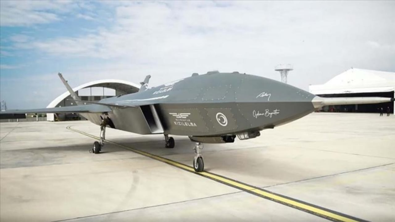 Foto - Dünyayı şaşırtan hız! KIZILELMA sahneye çıktı, KAAN mesajı verildi: Türkiye’ye akıllara zarar bir güç katacaklar