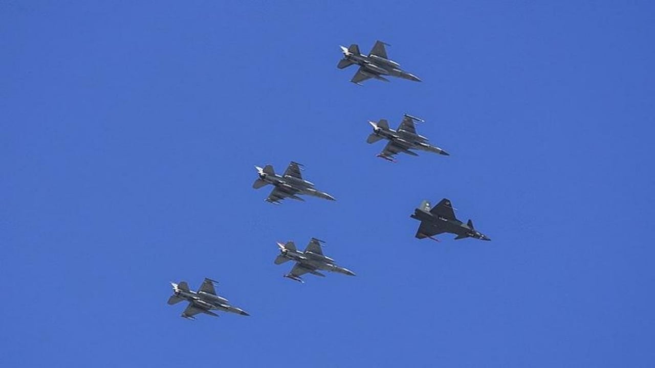 Foto - Dünyayı şaşırtan hız! KIZILELMA sahneye çıktı, KAAN mesajı verildi: Türkiye’ye akıllara zarar bir güç katacaklar