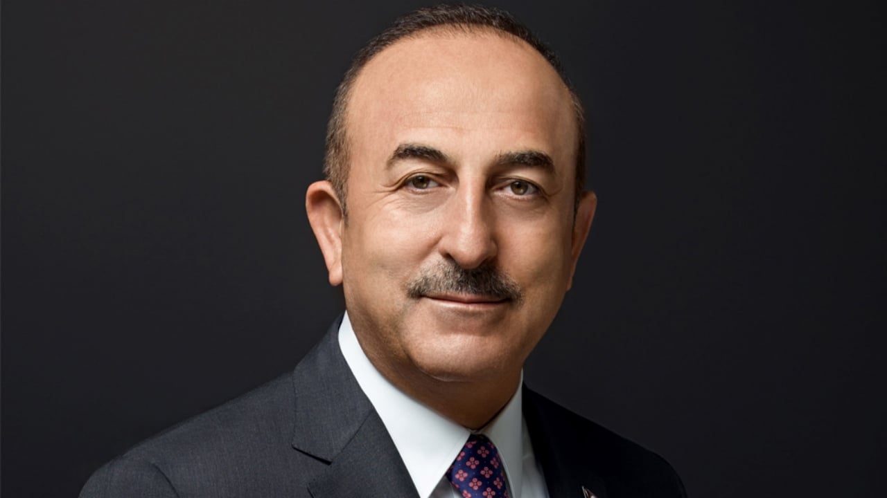 Foto - Durumu ciddi! AK Partili eski bakanın kardeşi, ofisinde silahla vurulmuş halde bulundu