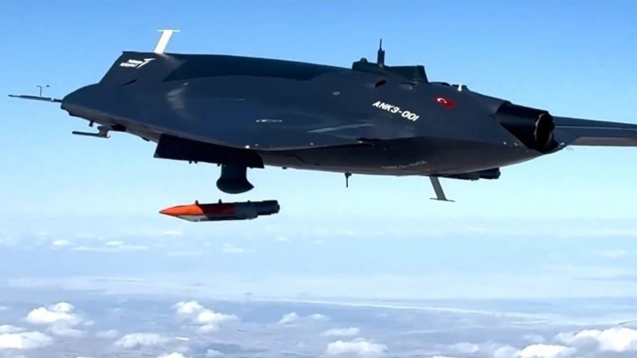 Foto - Düşman radarlarında kendisini F-35 gibi gösteriyor! Türkiye herkesin imtina ettiği İHA ile ilgili flaş kararı aldı