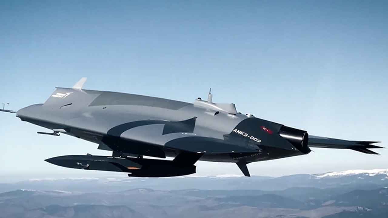 Foto - Düşman radarlarında kendisini F-35 gibi gösteriyor! Türkiye herkesin imtina ettiği İHA ile ilgili flaş kararı aldı
