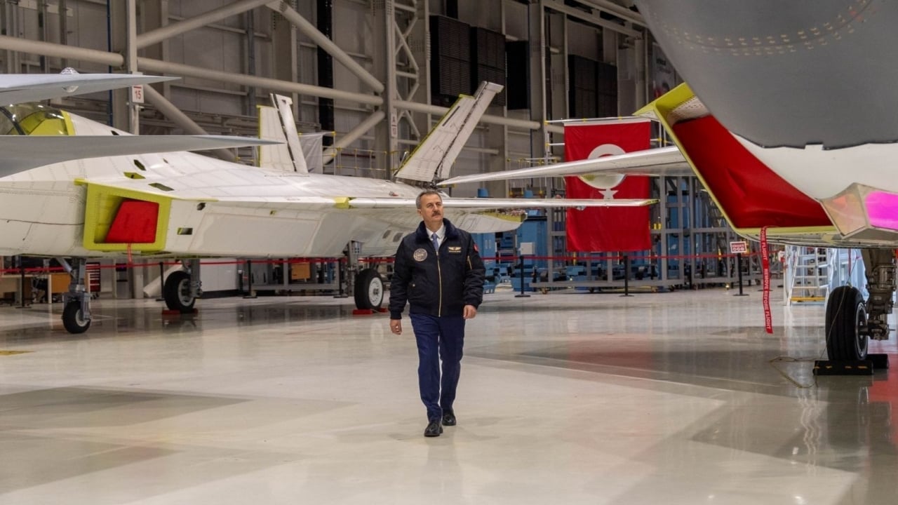 Foto - Düşmana korku salan fotoğraf! KAAN’ın üç dev prototipi ilk kez yan yana görüntülendi