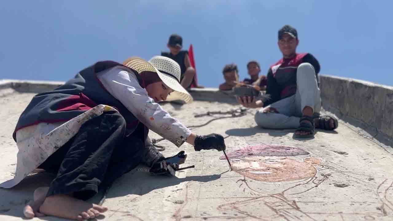 Duvarlara kazınan kahramanlık: Gazze'den 15 Temmuz'a anlamlı selam