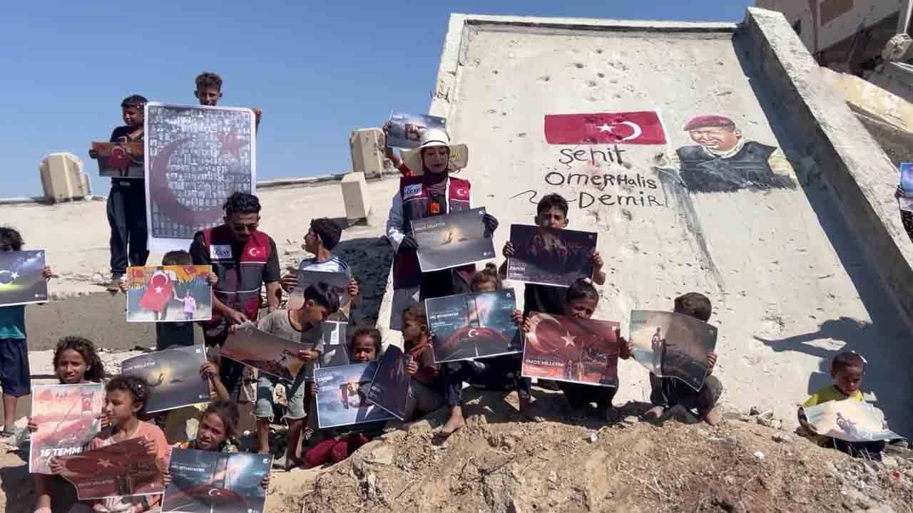 Foto - Duvarlara kazınan kahramanlık: Gazze'den 15 Temmuz'a anlamlı selam