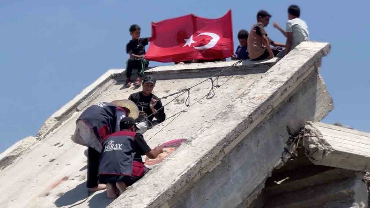 Foto - Duvarlara kazınan kahramanlık: Gazze'den 15 Temmuz'a anlamlı selam