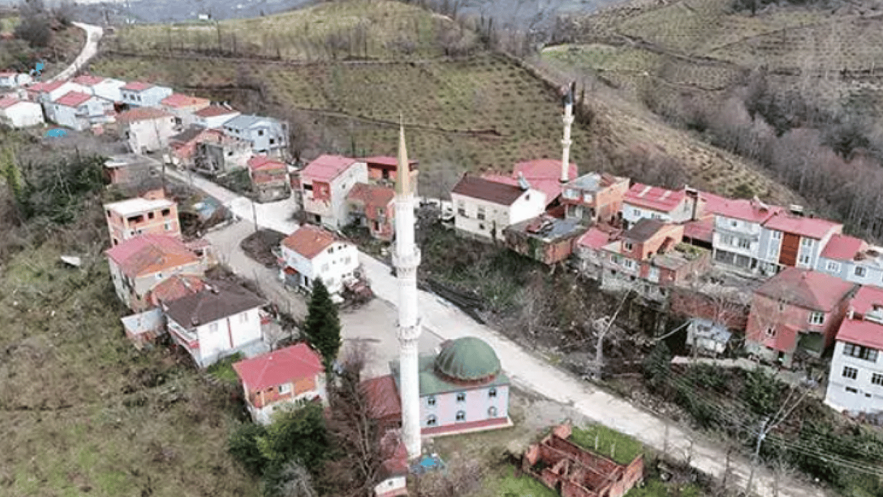 Foto - Duyanlar şaşırıp kalıyor: Bu köyde iki iftar saati var