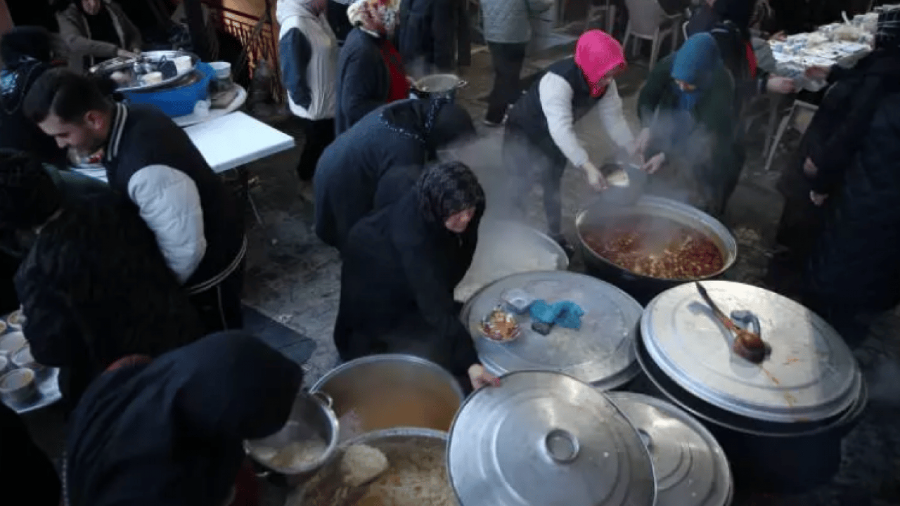 Foto - Duyanlar şaşırıp kalıyor: Bu köyde iki iftar saati var