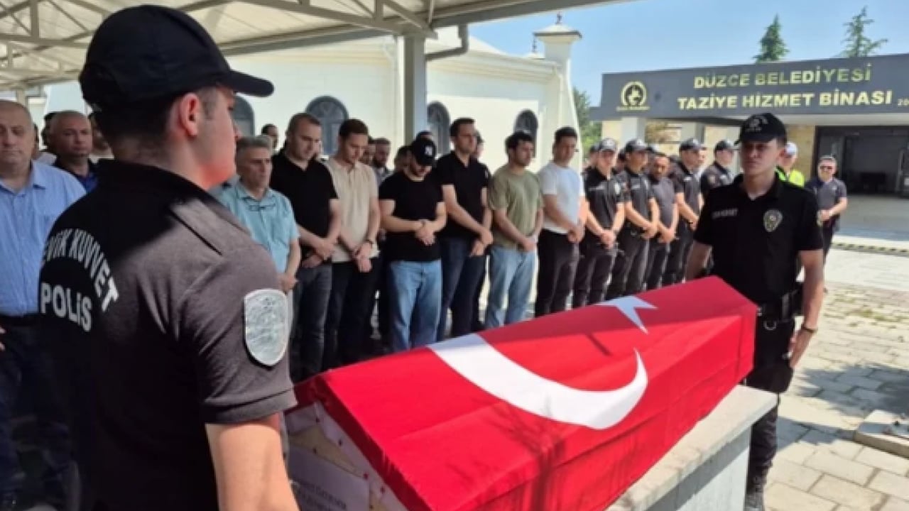 Foto - Düzce'de acı haber: 30 yaşındaki genç polis memuru evinde ölü bulundu