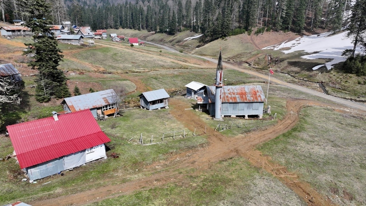 Foto - Düzce'nin yaylalarında kış ve ilkbahar bir arada yaşanıyor
