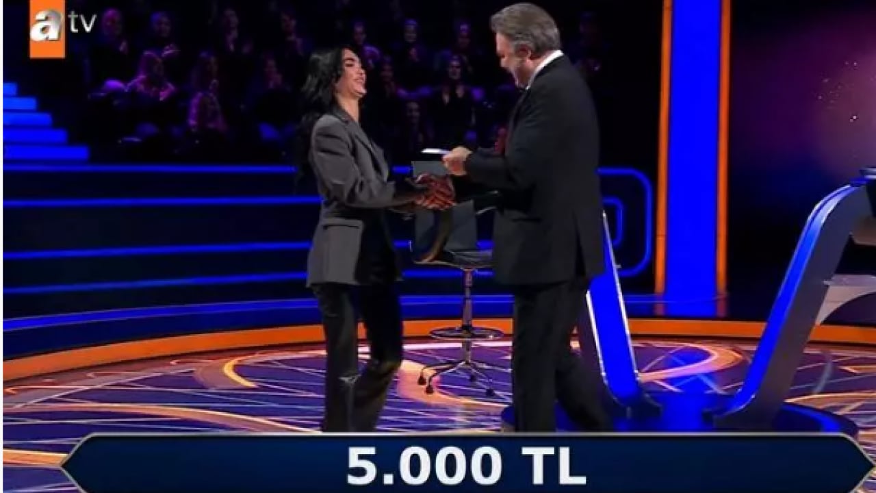 Foto - Edebiyat öğretmeni başını yaktı: Kim Milyoner Olmak İster'de yarışmacının zor anları!