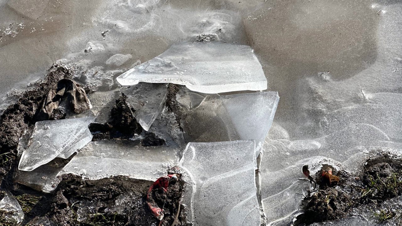 Edirne’de şaşırtan görüntü! "Göl Baba" buz kesti