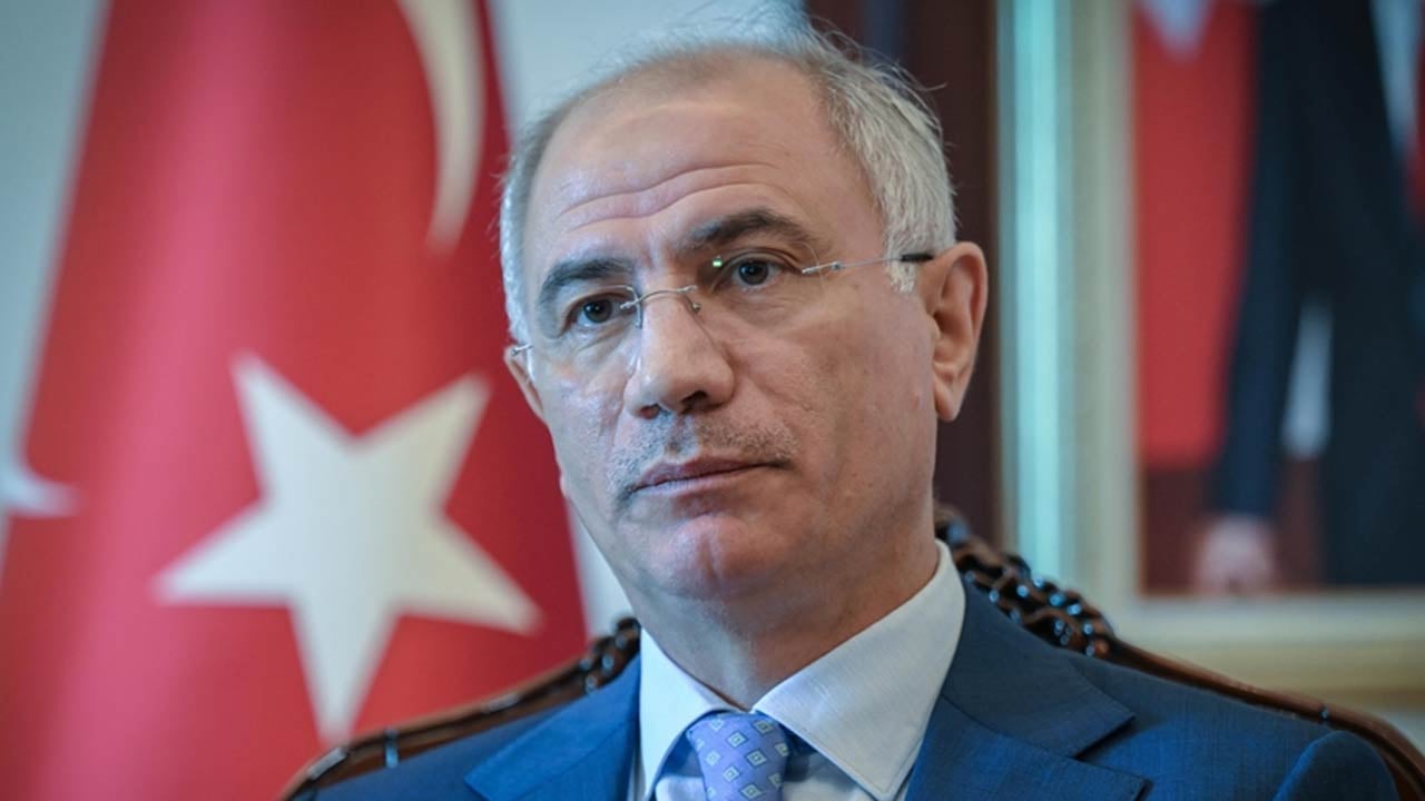 Foto - Efkan Ala paraların nasıl talan edildiğini anlattı! "14 belediyemizin bütçesinden daha fazla"