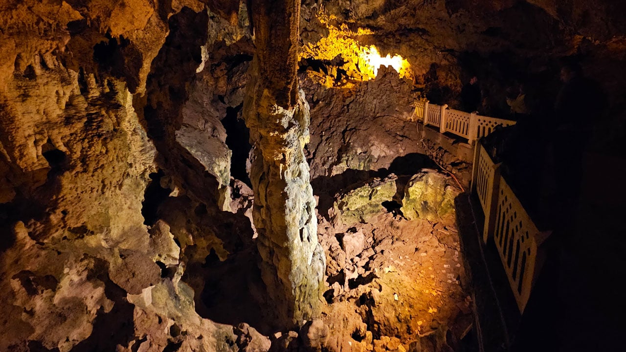 Foto - Efsanelere konu olan mağara susuz kaldı! İnsuyu Mağarası’nda kağıt para atılmaya başlandı