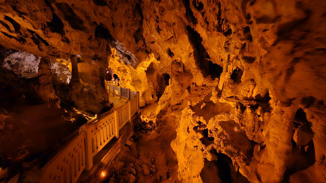 Foto - Efsanelere konu olan mağara susuz kaldı! İnsuyu Mağarası’nda kağıt para atılmaya başlandı
