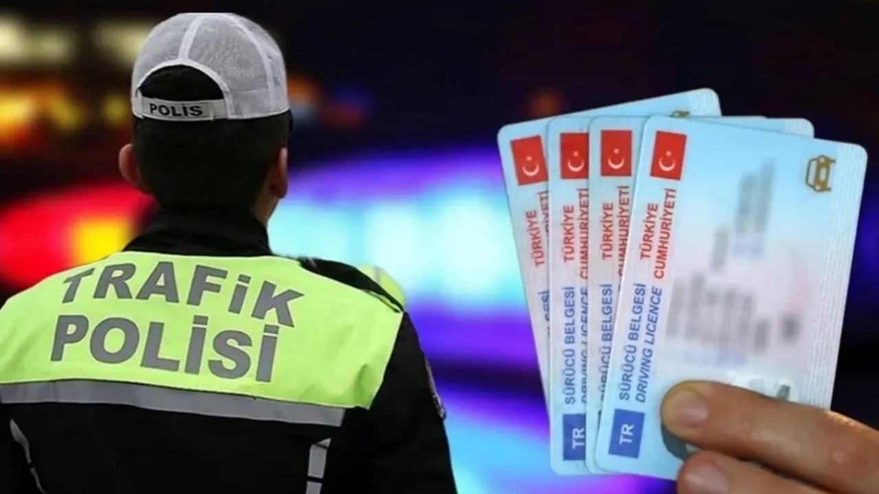 Foto - Ehliyet sahipleri için yeni karar! Taslak sızdı, 65 ve 85 yaş kuralı getiriliyor
