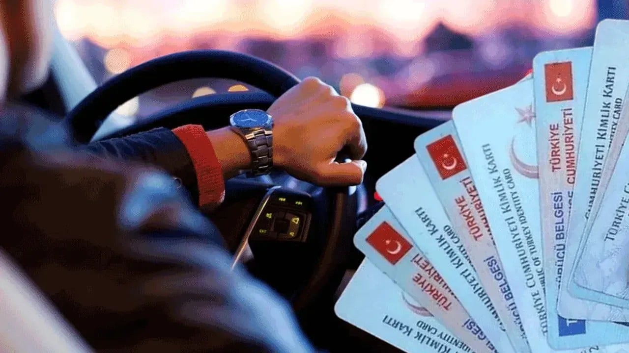 Foto - Ehliyetini yenilemeyenleri bekleyen tehlike