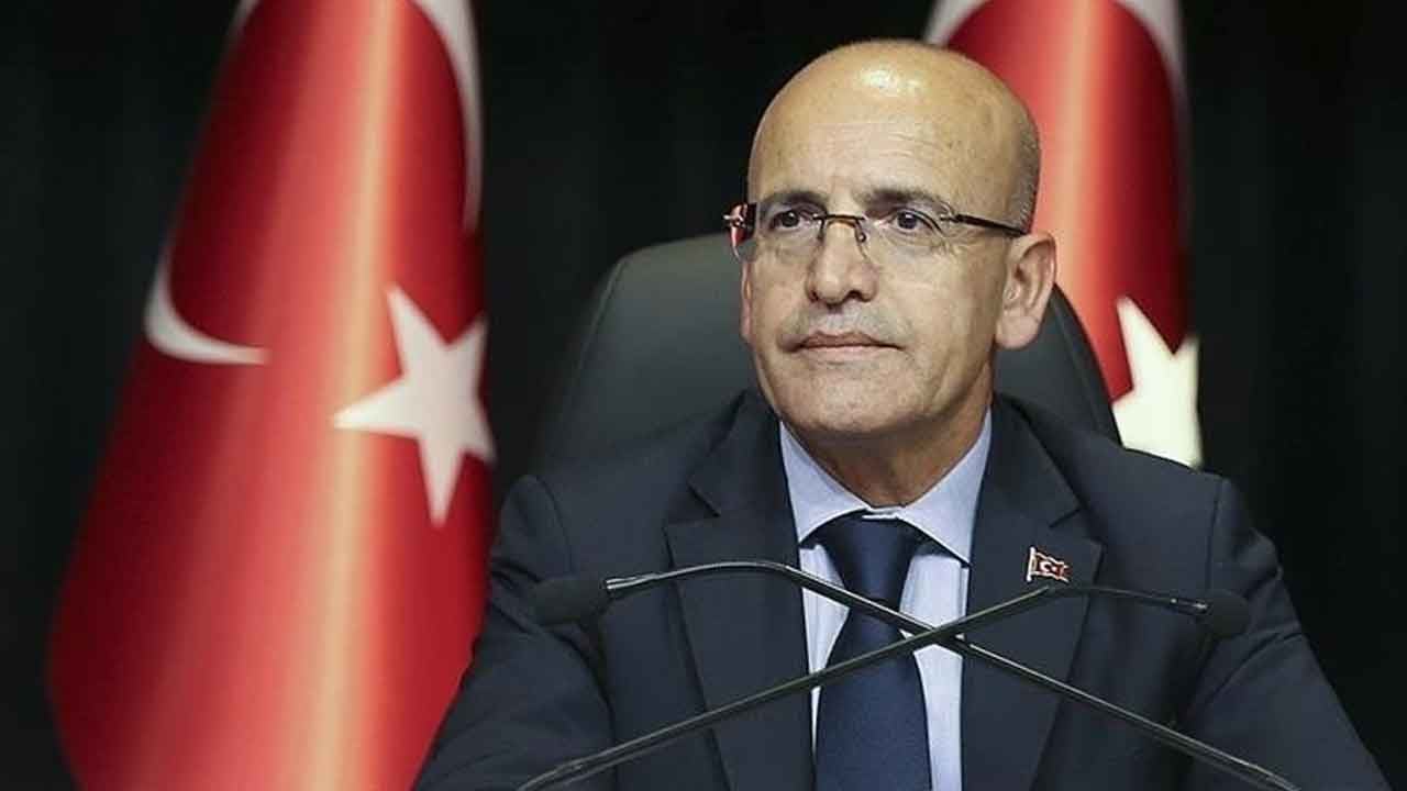 Foto - Ekonomiyi olumsuz etkileyen faktörü açıklayan Bakan Şimşek: Programımız değişmeyecek