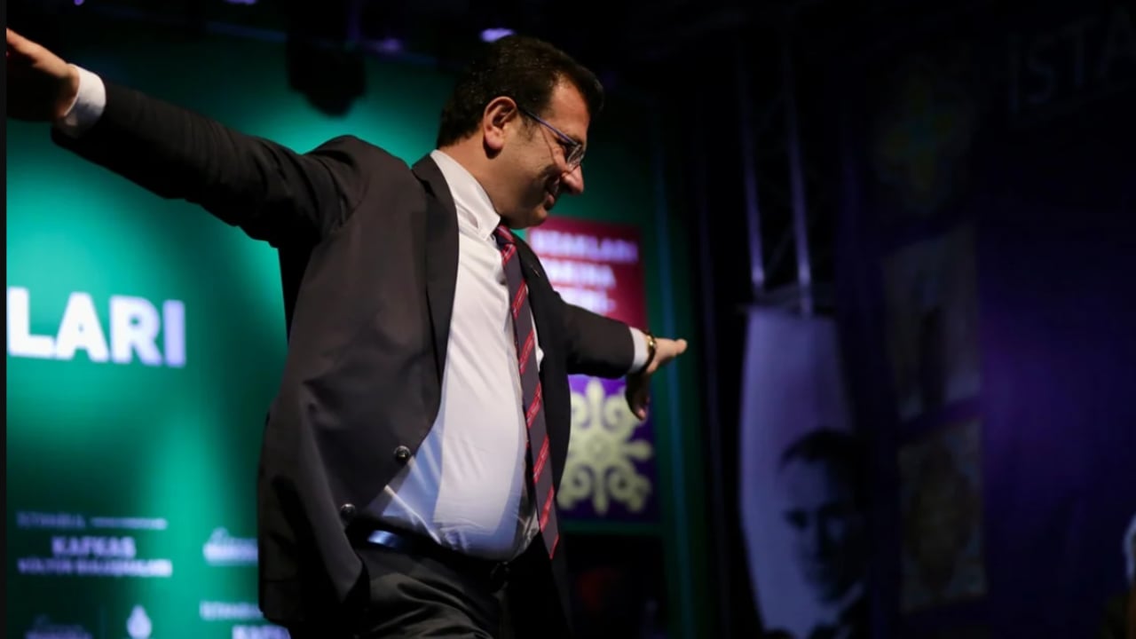 Foto - Parasını ödedi, davası düştü: Ekrem İmamoğlu'nun 'hakaret' suçundan yargılandığı dava düştü