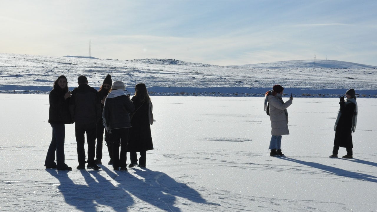 Foto - Eksi 16’da buz şöleni! Buzun üstünde şenlik var