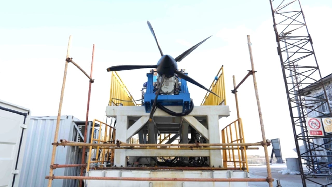 Foto - Eksi 253 derecede yanıyor! 16 dakikalık "sessiz" uçuş, tüm dünyayı dumura uğrattı