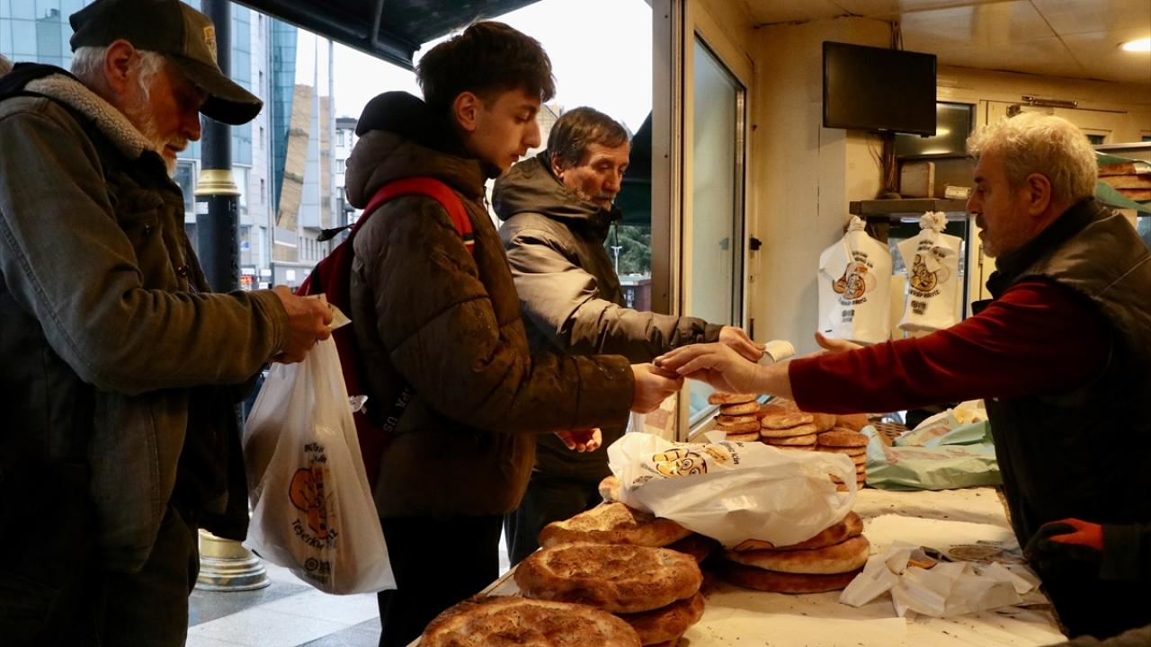 Foto - Ekşi mayalı ramazan pidesi! 6 saatlik hummalı mesaiyle sofralara ulaşıyor