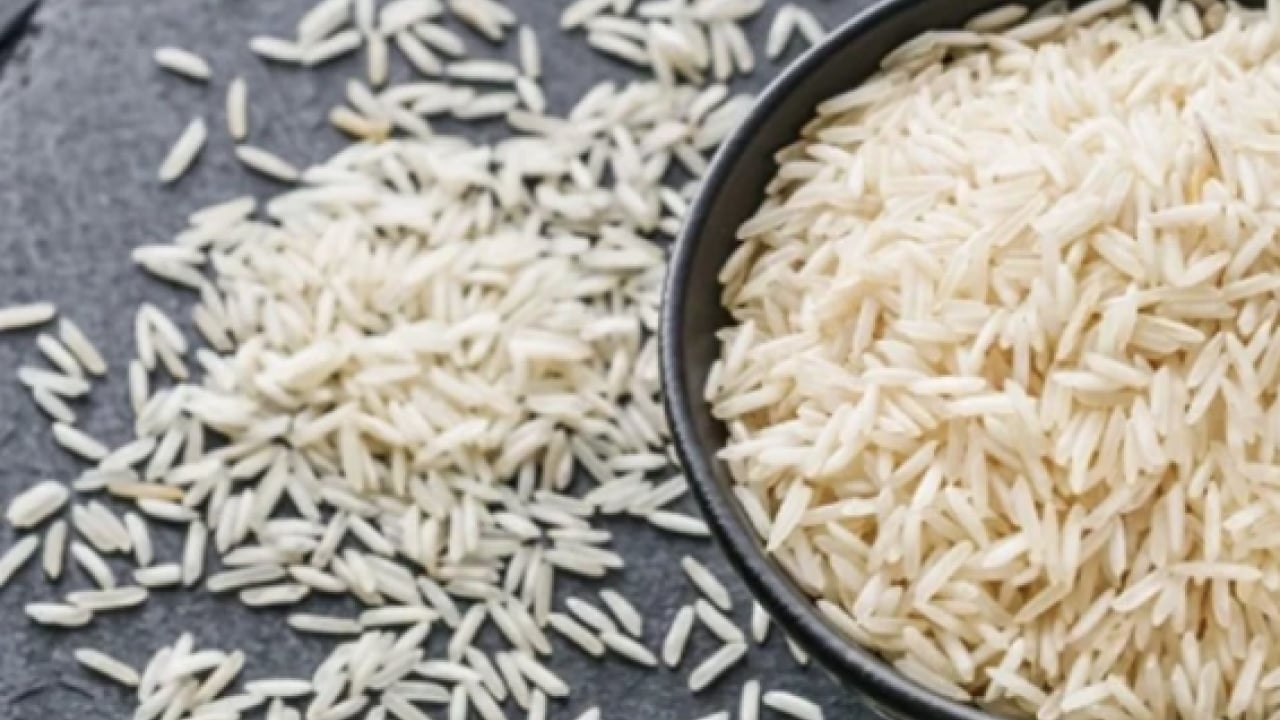 Foto - Ekşi veya kötü koku... Pirinçte saklı tehlike: Zehirlenmeye davetiye çıkarıyor 