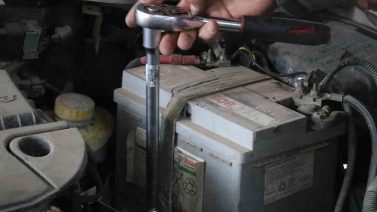 Foto - Elektrik ustası uyardı: Akü bitince sakın bunu yapmayın!