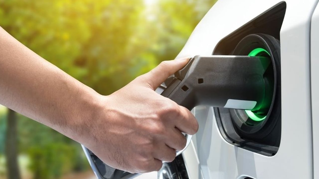 Foto - Elektrikli araç sahiplerine şok! Kilometre başına vergi getiriliyor