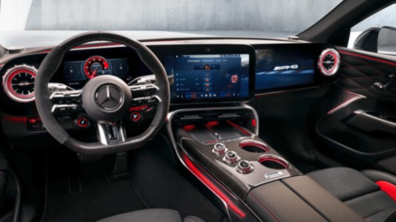 Elektrikli otomobilde V8 dönemi: Mercedes-AMG GT 4-Door Coupe ezber bozmaya geliyor!