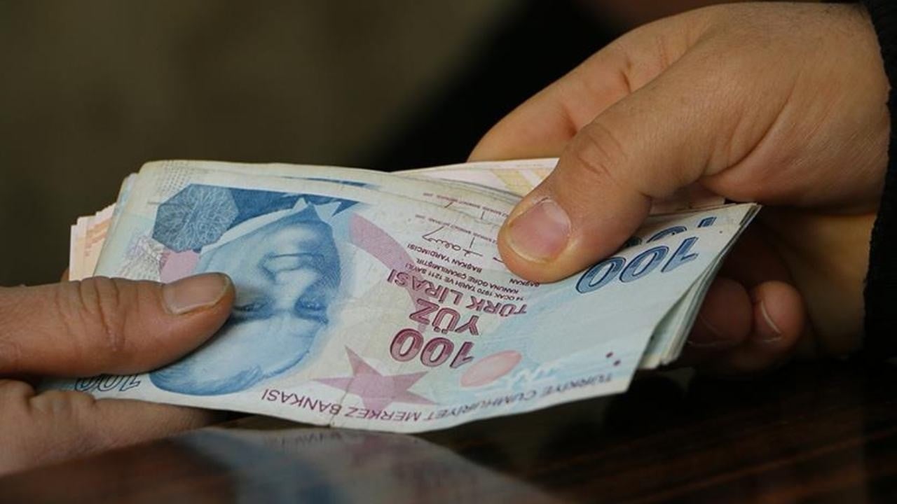 Foto - Eleştiriler sonrası Mehmet Şimşek’ten yeni hamle! Tarih verildi, emeklilere 10 bin lira ek ödeme geliyor