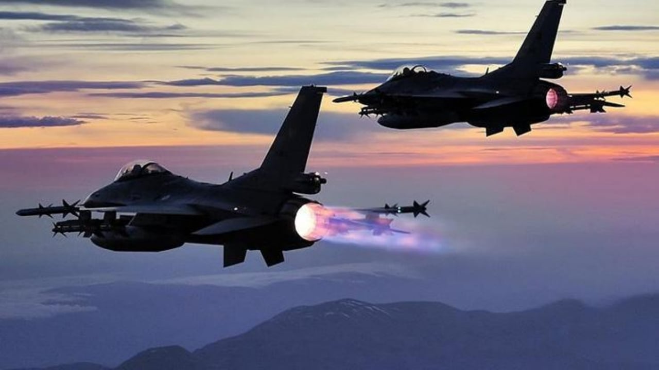 Foto - Eller tetikte! Türk jetleri sınırda resmen alarm durumuna geçti