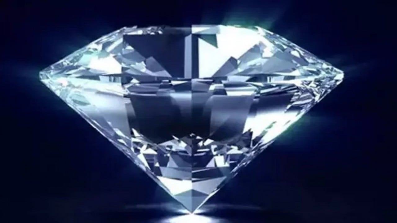 Foto - Elması tahtından indiren yeni malzeme yapıldı!