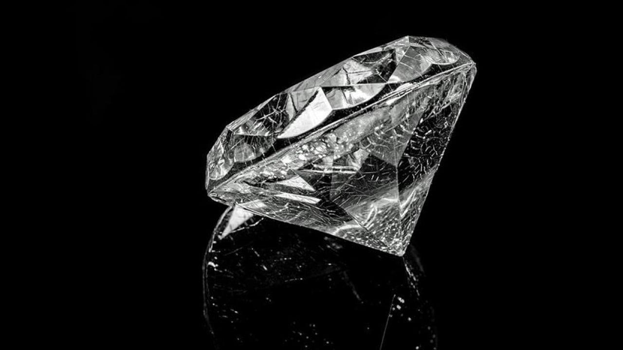 Foto - Elması tahtından indiren yeni malzeme yapıldı!