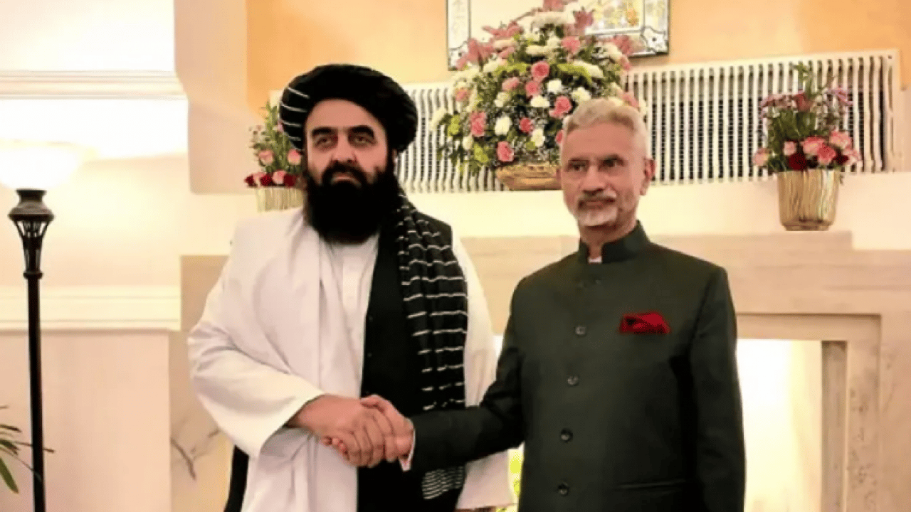 Foto - Elmayla armut birbirine girdi… Müslüman ülkeyle savaşan Taliban’ı baş tacı ettiler