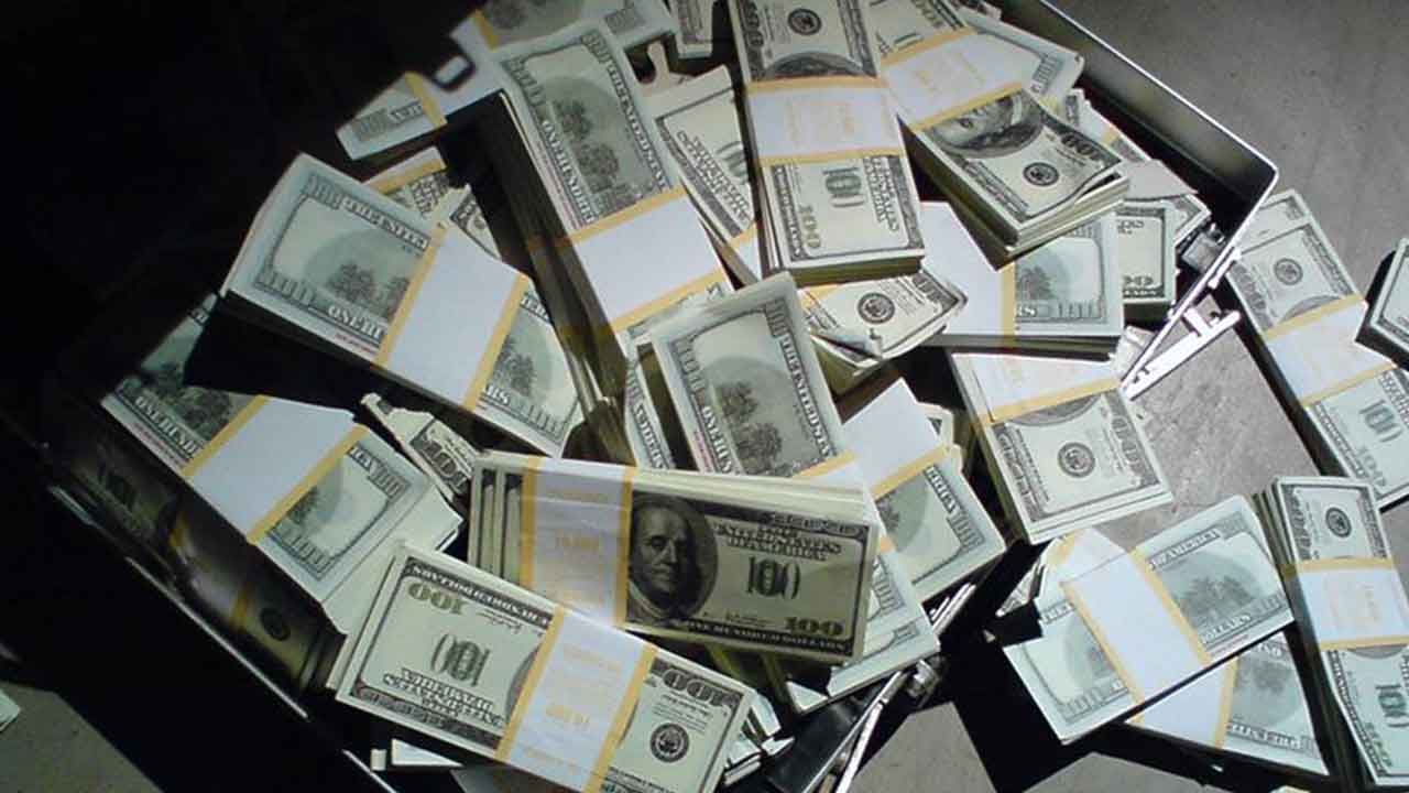 Foto - Elon Musk detayı şaşkına çevirdi! Darphaneler para babalarına çalışıyor