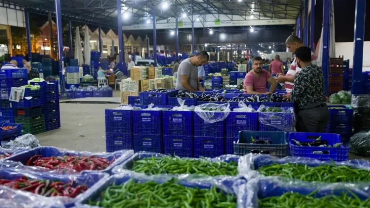 Foto - Emek hırsızları iş başında: Komisyoncu Çetesi çiftçinin alın terine çöktü!