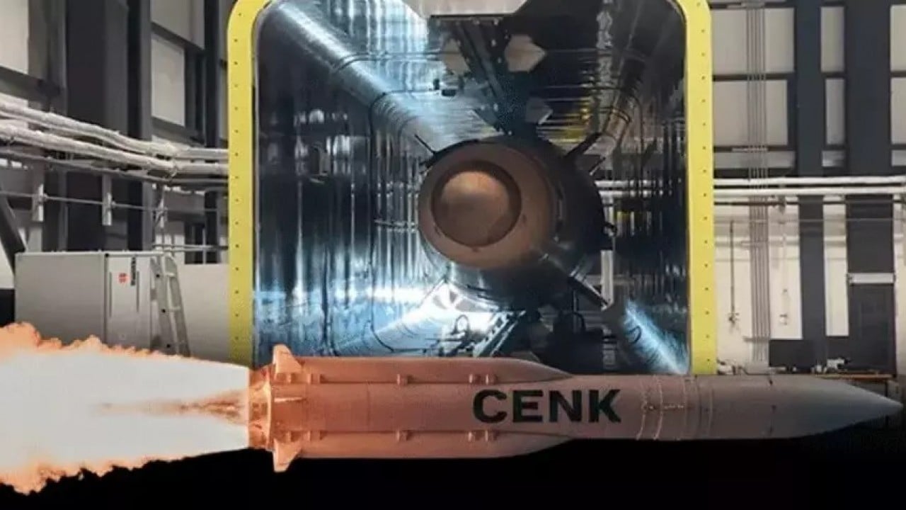 Foto - Emekli albay duyurdu! Türkiye 3 bin kilometre menzilli füzeyi sığınaktan çıkardı