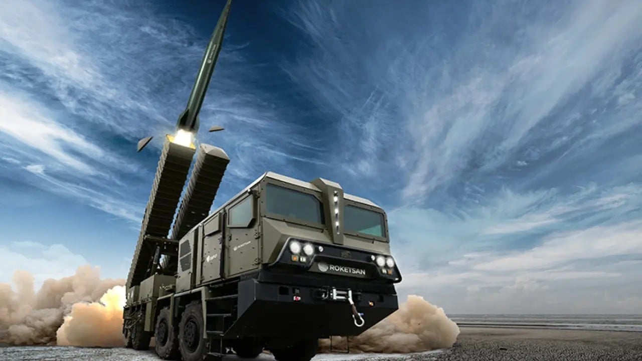 Foto - Emekli albay duyurdu! Türkiye 3 bin kilometre menzilli füzeyi sığınaktan çıkardı