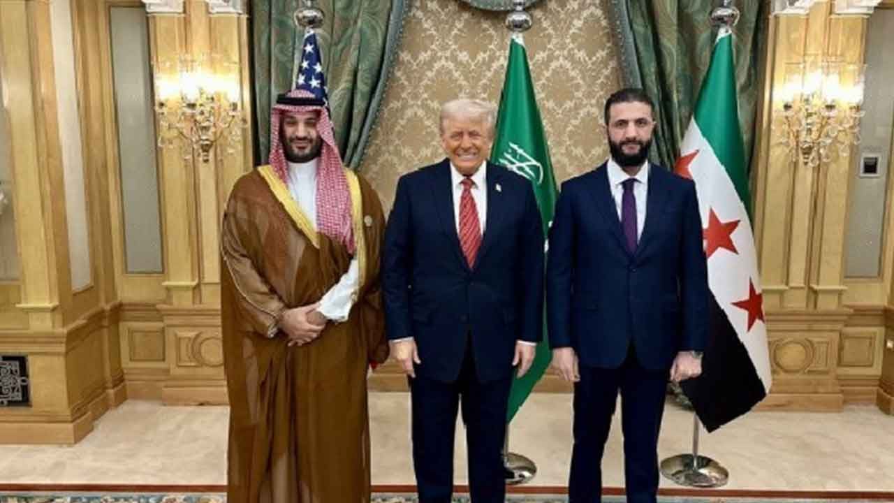 Foto - Emekli istihbaraçıdan Ahmed El Şara'ya Türkiye uyarısı: Dananın kuyruğu bugün kopacak