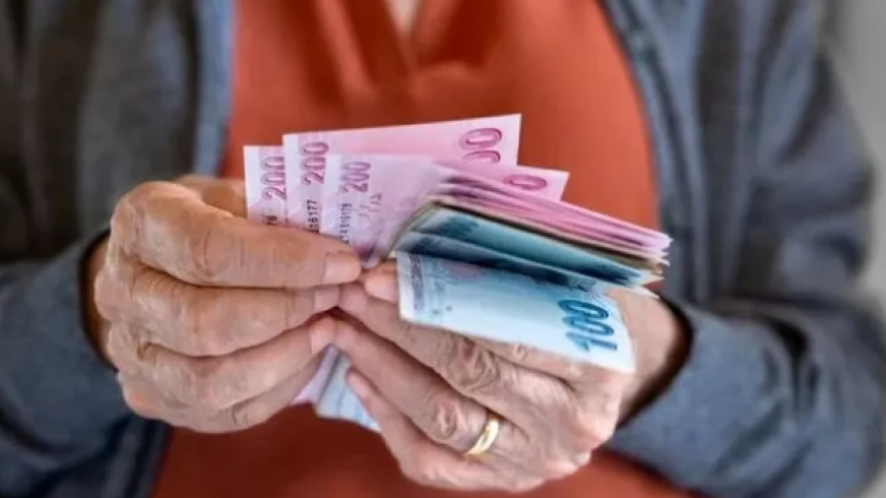 Foto - Emekli maaşı zam tahminleri yeniden hesaplandı: SSK ve BAĞ-KUR’un en düşük emekli maaşı ne kadar olacak? 