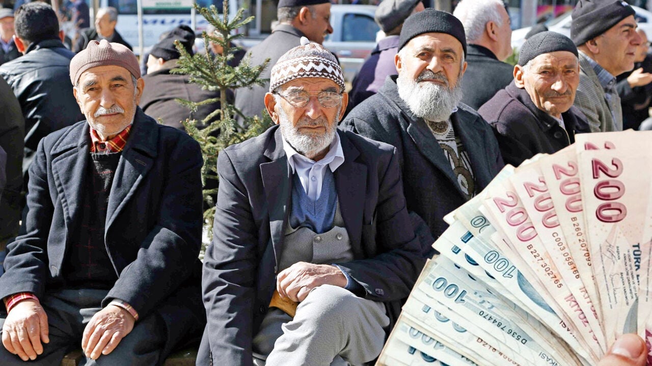 Foto - Emekli maaşına ne kadar zam olacak? Öne çıkan oran belli oldu
