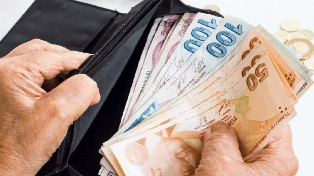 Foto - Emekli promosyonlarında yarış kızıştı! En yüksek ödemeyi hangi banka veriyor?